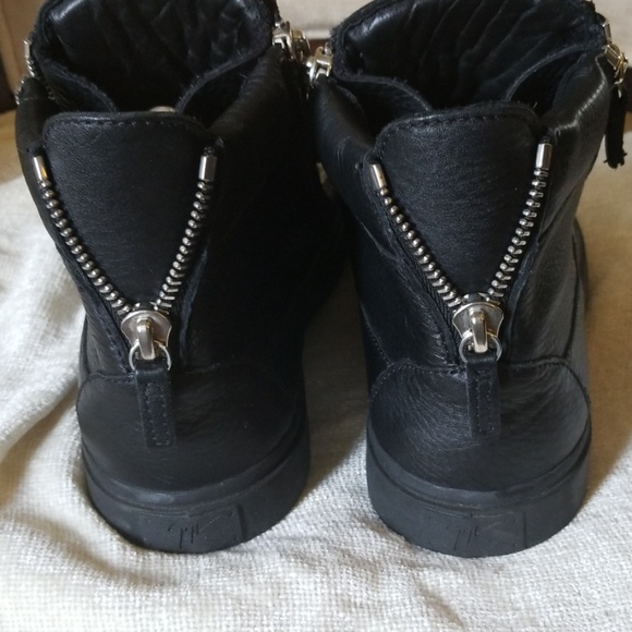 Giuseppe zanotti Design - Picture 2 of 8